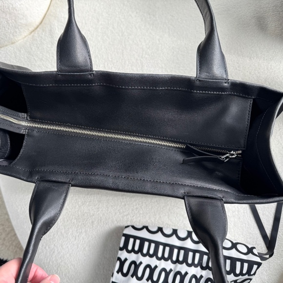 Marc Jacobs The Monogram Neoprene Large Black Tote Bag LIKE NEW - Picture 11 of 12